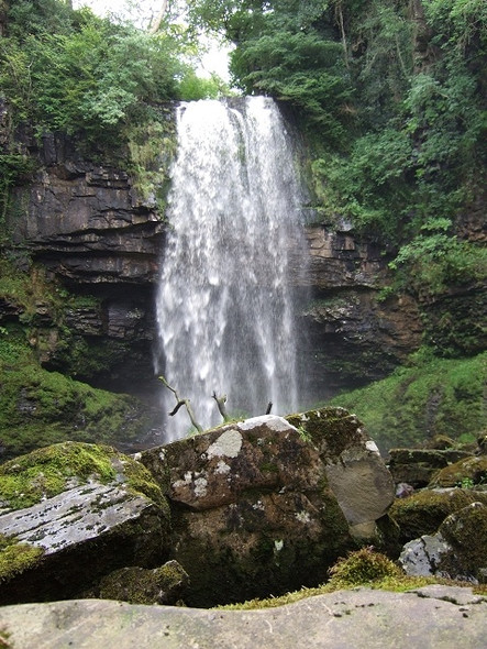 Photo 6"x4" Henrhyd Waterfall near Abercraf Coelbren c2008