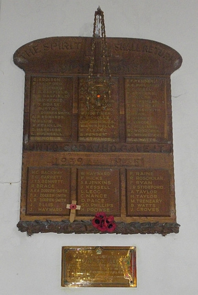 Photo 6"x4" St. Mary's church war memorial Hugh Town c2008