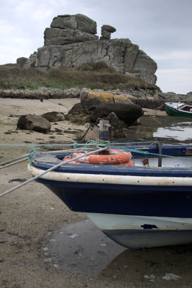 Photo 6"x4" Moored Boats and The Loaded Camel Hugh Town c2008