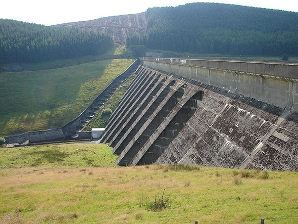 Photo 6"x4" Nant-y-moch dam Nant-y-moch Reservoir c2008