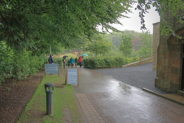 Photo 6"x4" A Wet Day, Entrance to Alnwick Gardens Alnwick c2008