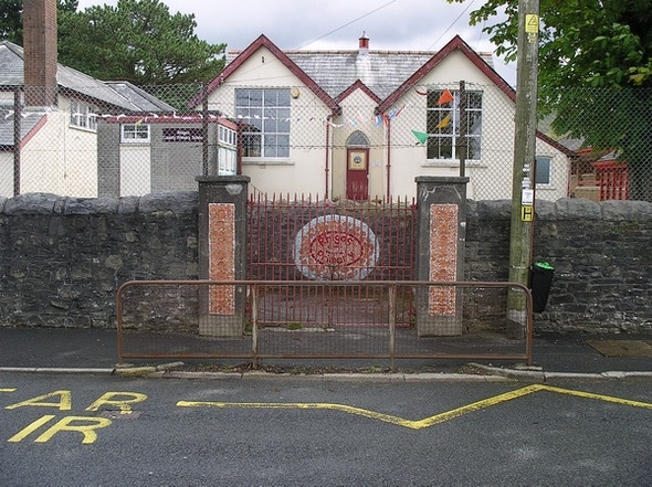 Photo 6"x4" Rhigos school 08 Bryn\/SN9205 c2008