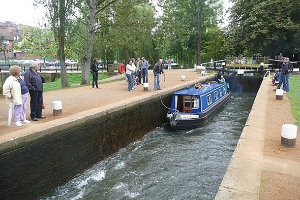 Photo 6"x4" Millmead Lock Guildford c2008
