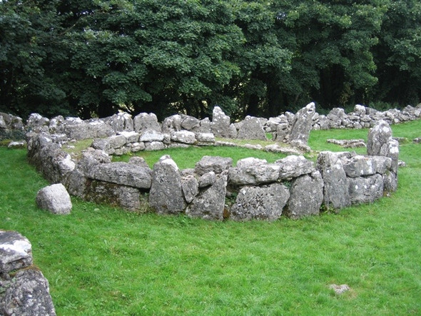 Photo 6"x4" A round house at Din Lligwy Brynrefail\/SH4886 c2008