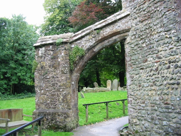 Photo 6"x4" Feature on Lyminge church Broad Street\/TR1640 c2008