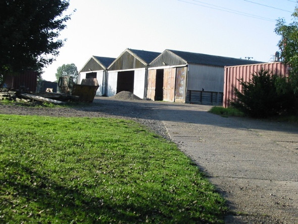 Photo 6"x4" Farm buildings at Sheriff's Court Hoo\/TR2964 c2008