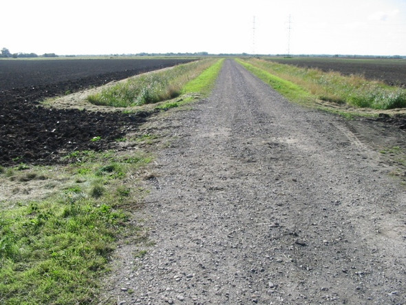 Photo 6"x4" Farm track across Monkton Marshes Hoo\/TR2964 c2008