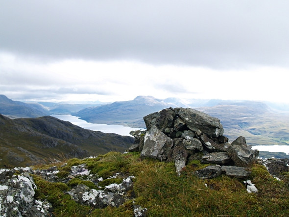 Photo 6"x4" Summit cairn, Meall Chnaimhean Meall Chn\u00e0imhean c2008