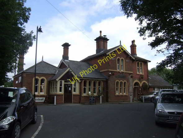 Photo 6"x4" Codsall Railway Station Codsall c2007