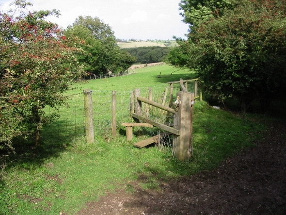 Photo 6"x4" Stile on the Elham Valley Way Etchinghill\/TR1639 c2008