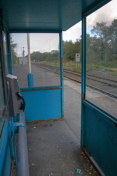 Photo 6"x4" Waiting Shelter, Battersby Station Battersby c2008