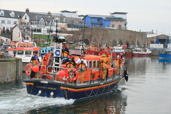 Photo 6"x4" Practice Launch of The Seahouses Lifeboat (18) Seahouses c2008