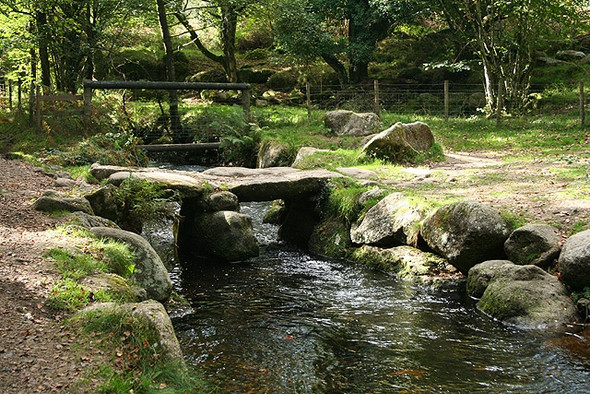 Photo 6"x4" Ilsington: footbridge over the Becka Brook Water\/SX7580 c2008