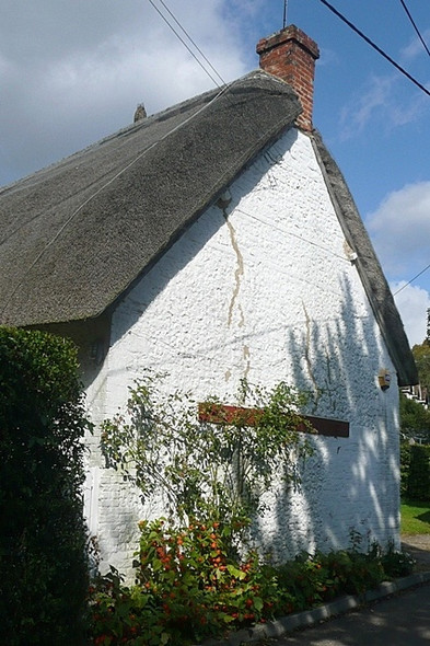Photo 6"x4" House at Lower Chute Chute Cadley c2008