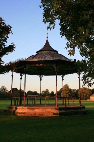 Photo 6"x4" The West Park Bandstand Long Eaton c2008