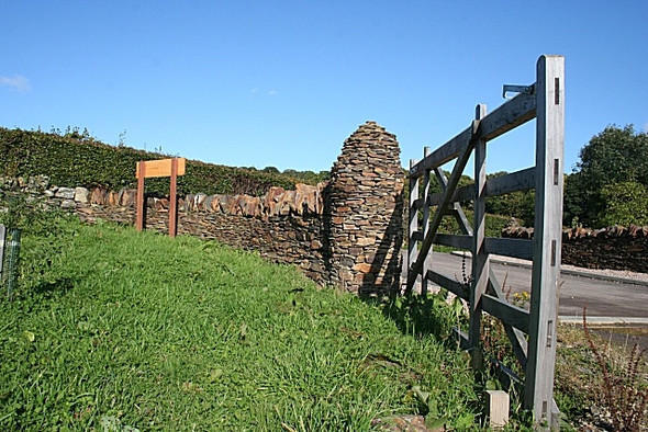 Photo 6"x4" Drystane Dyke Bogton\/NJ6751 c2008