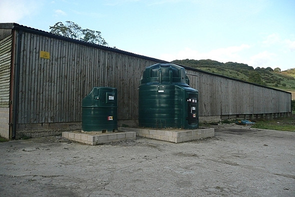 Photo 6"x4" Barn at Hippenscombe Fosbury\/SU3158 c2008