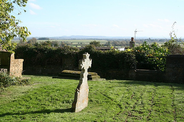 Photo 6"x4" Langport: All Saints churchyard Langport c2008