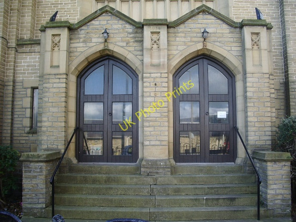 Photo 6"x4" Southgate Methodist Church, Elland, Doorway Elland c2008