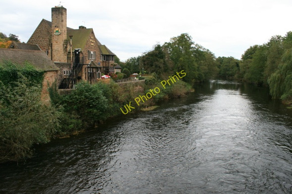 Photo 6"x4" The River Derwent and Bridge Inn Duffieldbank c2008