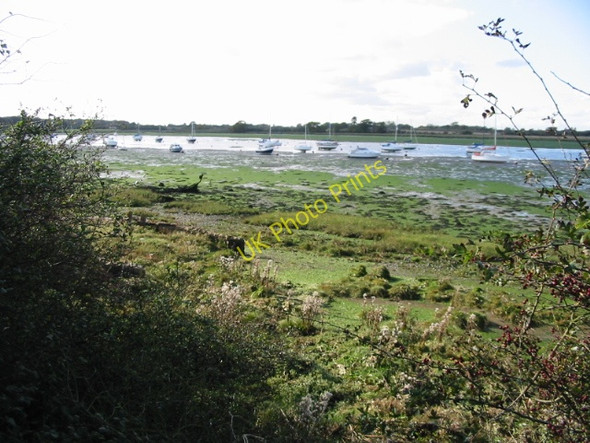 Photo 6"x4" Boats on the mud in Fishbourne Channel Apuldram c2008