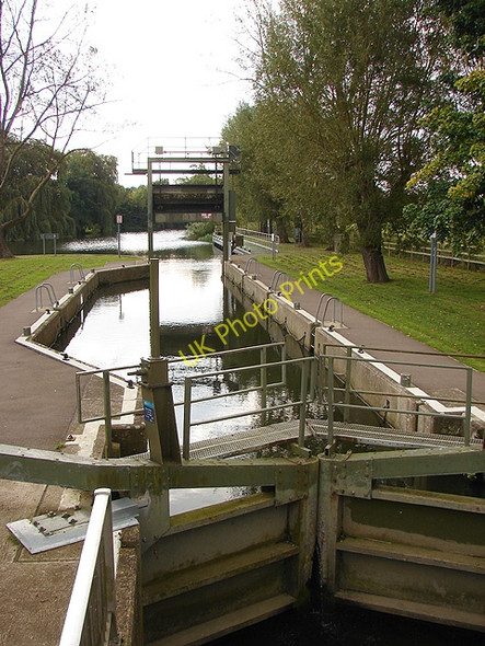Photo 6"x4" Lock on the River Great Ouse Godmanchester c2008