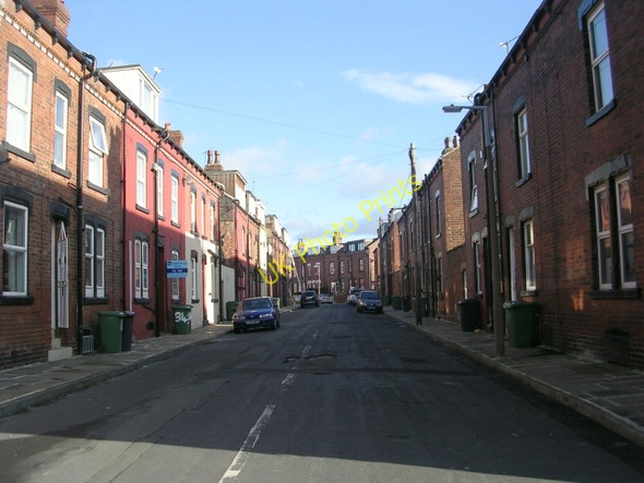 Photo 6"x4" Whingate Avenue - Whingate Armley c2008