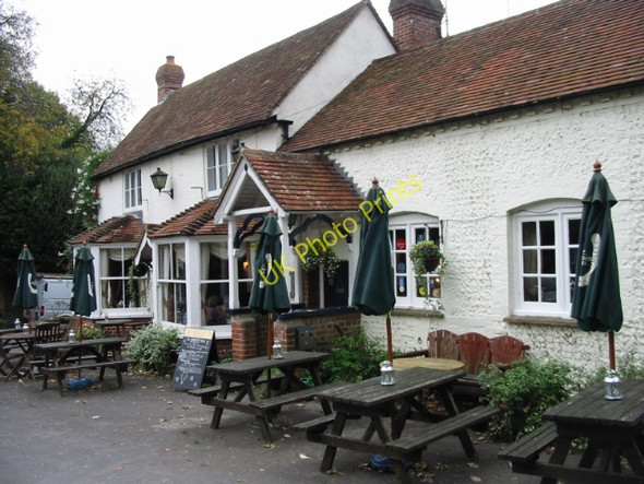 Photo 6"x4" The George and Dragon at Burpham Arundel c2008