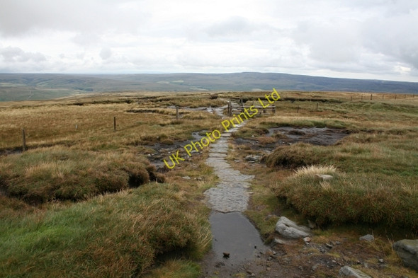 Photo 6"x4" The Pennine Way Leaves Great Shunner Fell. Great Shunner Fell c2007
