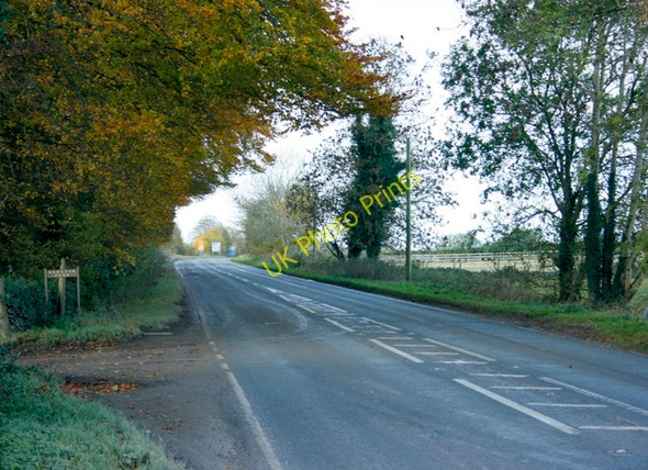 Photo 6"x4" 2008 : A420 near Marshfield East End\/ST7873 c2008