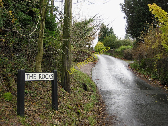 Photo 6"x4" On The Rocks Clements End c2008