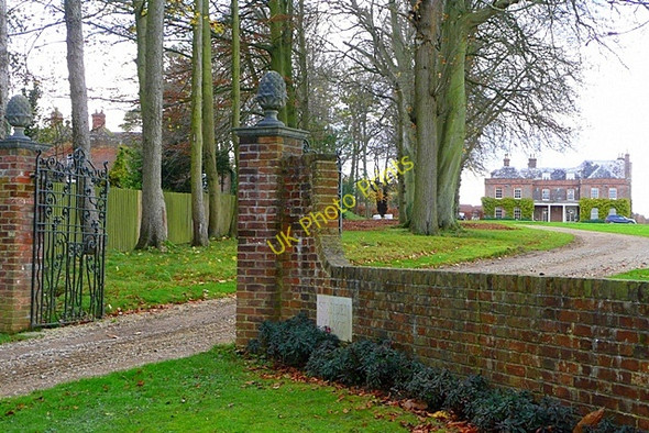 Photo 6"x4" Entrance to Standen Manor Sanham Green c2008