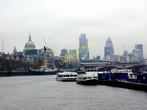 Photo 6"x4" View down the Thames London c2008
