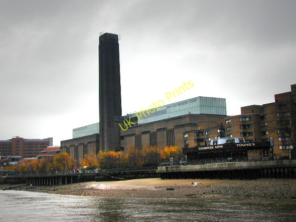 Photo 6"x4" Bankside, Founders Arms and Tate Modern London c2008