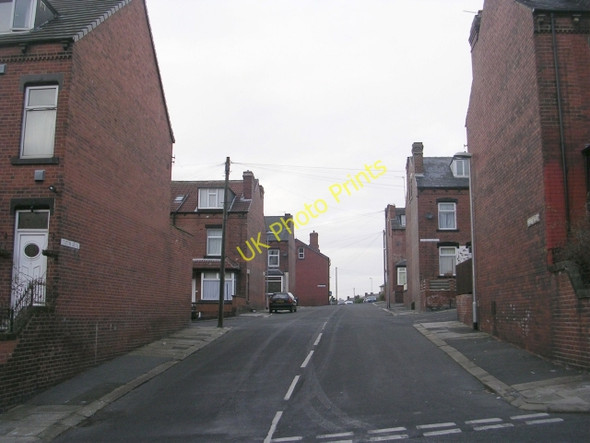 Photo 6"x4" Station Grove - Hough Lane, Bramley Pudsey\/SE2233 c2008