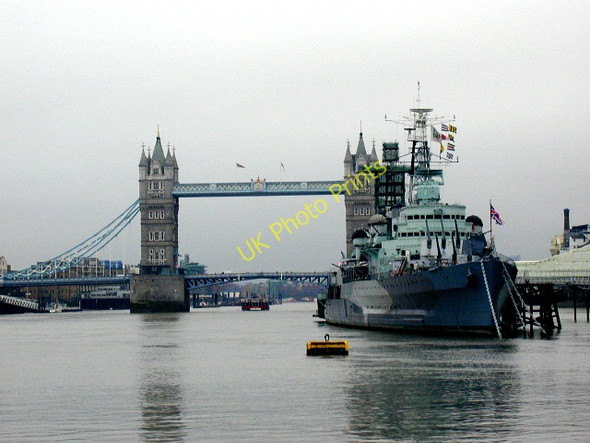 Photo 6"x4" HMS Belfast and Tower Bridge London c2008