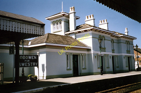 Photo 6"x4" Gobowen Railway Station Gobowen c1999
