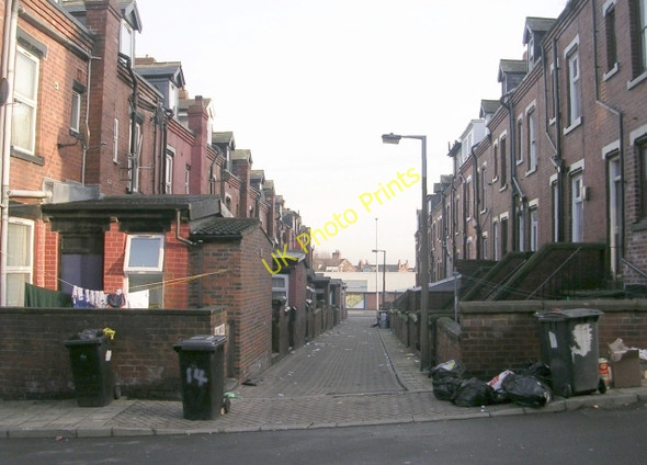 Photo 6"x4" Back Linden Grove - Linden Street Hunslet c2008