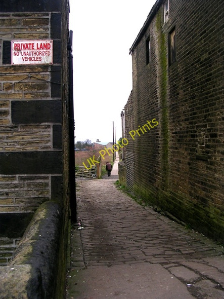 Photo 6"x4" Footpath - High Street Queensbury\/SE0930 c2008