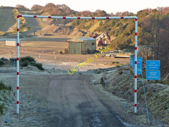 Photo 6"x4" Kyleakin Quarry Kyleakin c2008