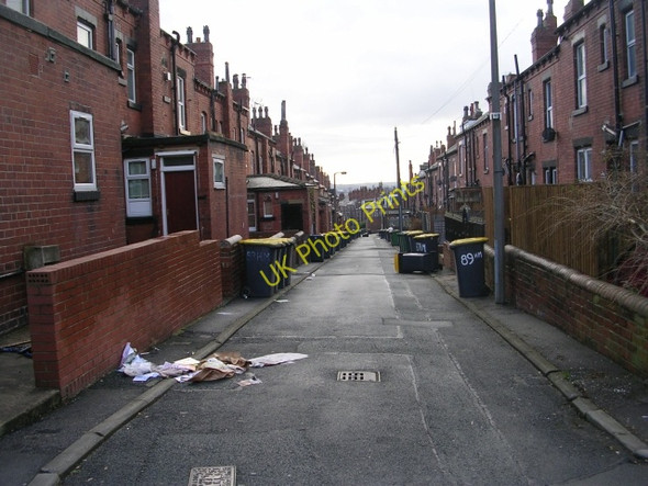 Photo 6"x4" Back Headingley Mount - Ash Road Headingley c2009 P1