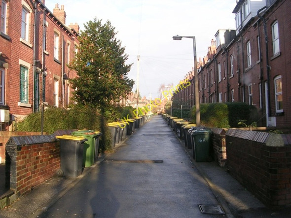 Photo 6"x4" Back Headingley Avenue - Canterbury Drive Burley\/SE2734 c2009