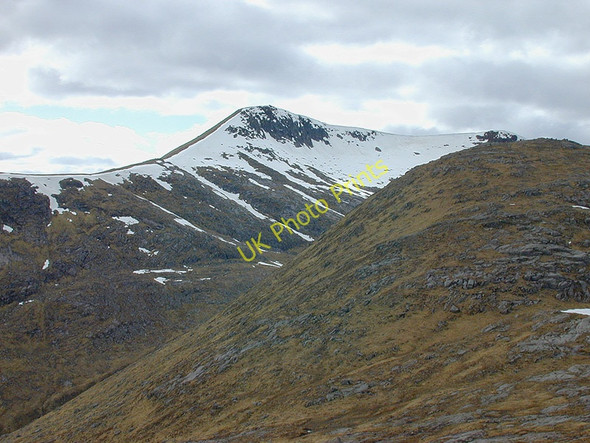 Photo 6"x4" View towards Stob Coir' an Albannaich from Meall nan Eun Coirean Riabhach c2002