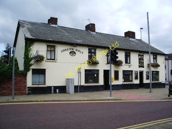 Photo 6"x4" The White Lion, Market Street, Westhoughton Westhoughton c2007