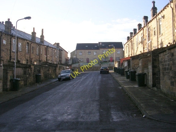 Photo 6"x4" Calton Street - Kensington Street Keighley c2009