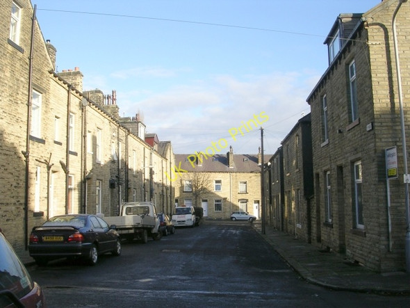 Photo 6"x4" Third Avenue - Lister Street Keighley c2009