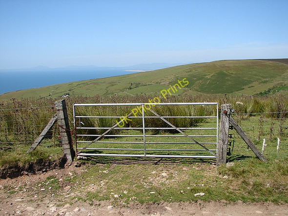 Photo 6"x4" A view towards Mynydd Bach and Barmouth Bay Hendre\/SH5909 c2006