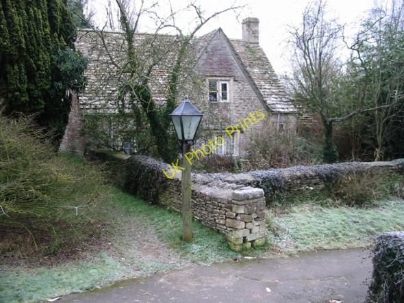 Photo 6"x4" The Latchets at the western end of All Saints church Oaksey c2009