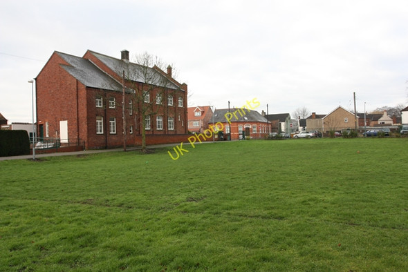 Photo 6"x4" Church and field, Crowle Crowle\/SE7712 c2009