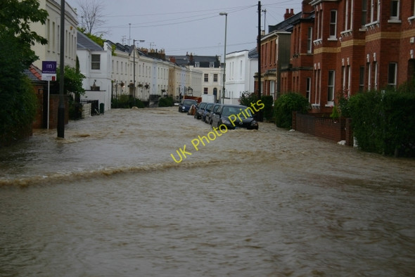 Photo 6"x4" Bath Parade during the July 2007 floods Cheltenham c2007